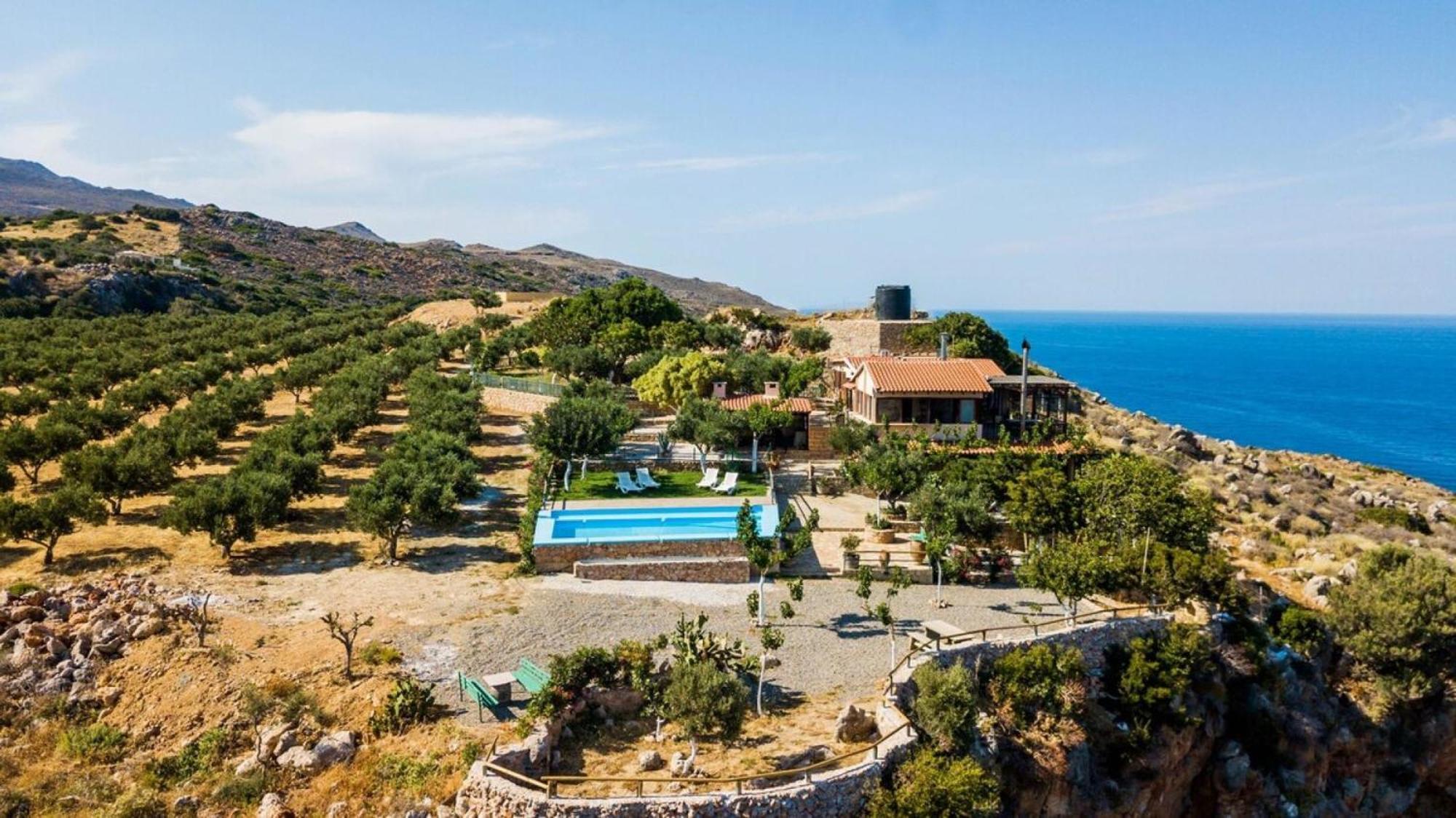 Villa Akrolithos With Private Pool Chania  Exteriör bild